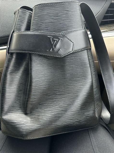 authentic louis vuitton handbag black.